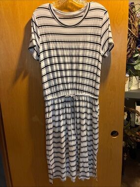 Striped Drawstring Waist Midi Dress - Black & White